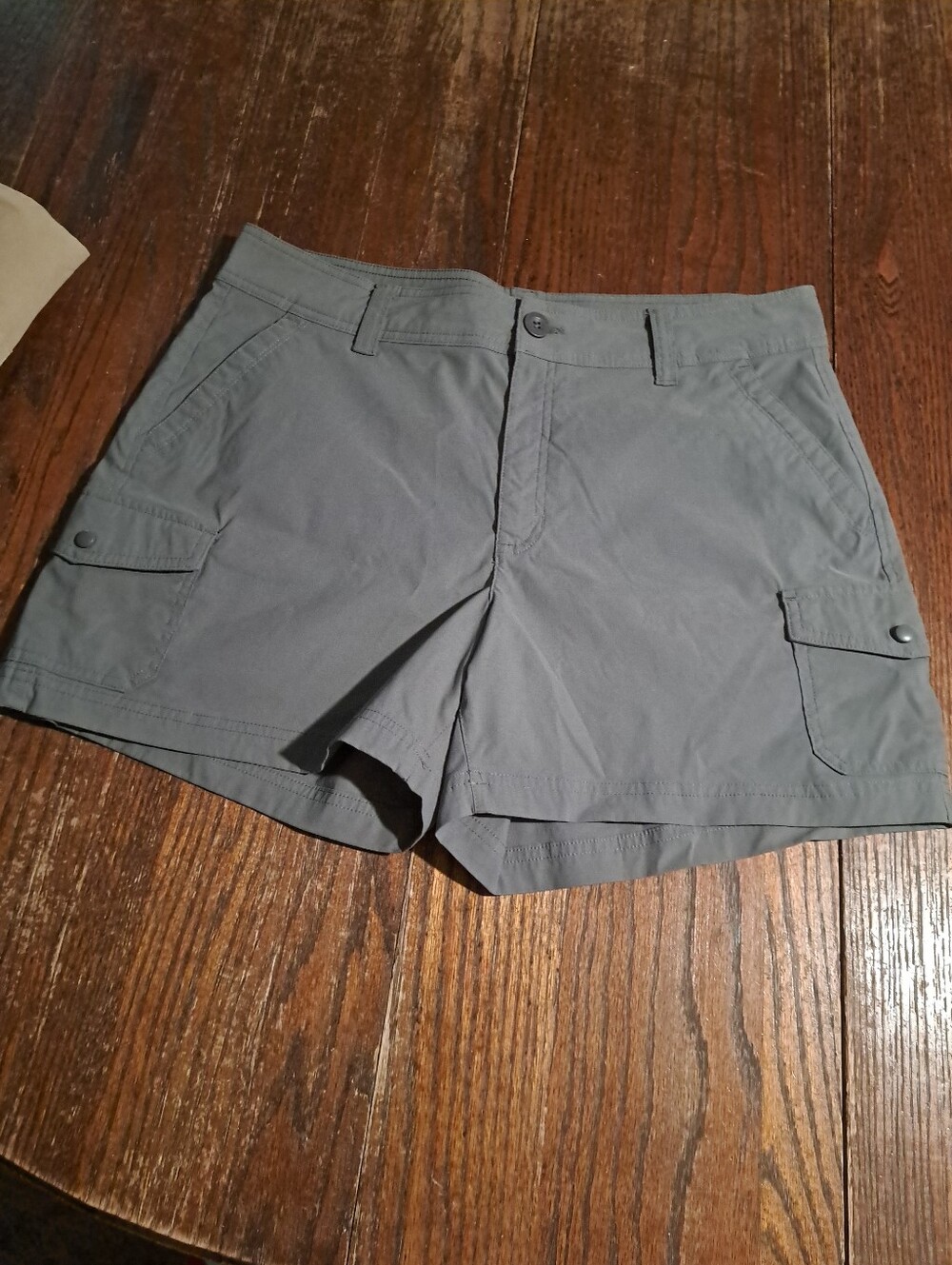 Eddie Bauer Horizon Cargo Shorts Size 14 Gray Stretch Nylon Hiking Outdoors